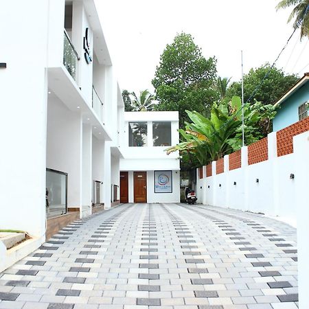 Wavealokam Beach Retreat Варкала Экстерьер фото