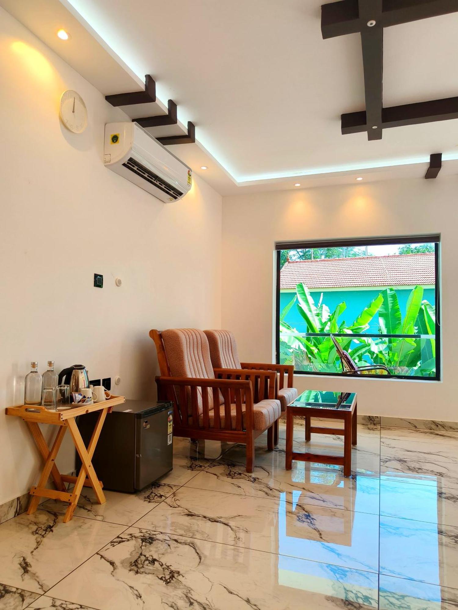 Wavealokam Beach Retreat Варкала Экстерьер фото