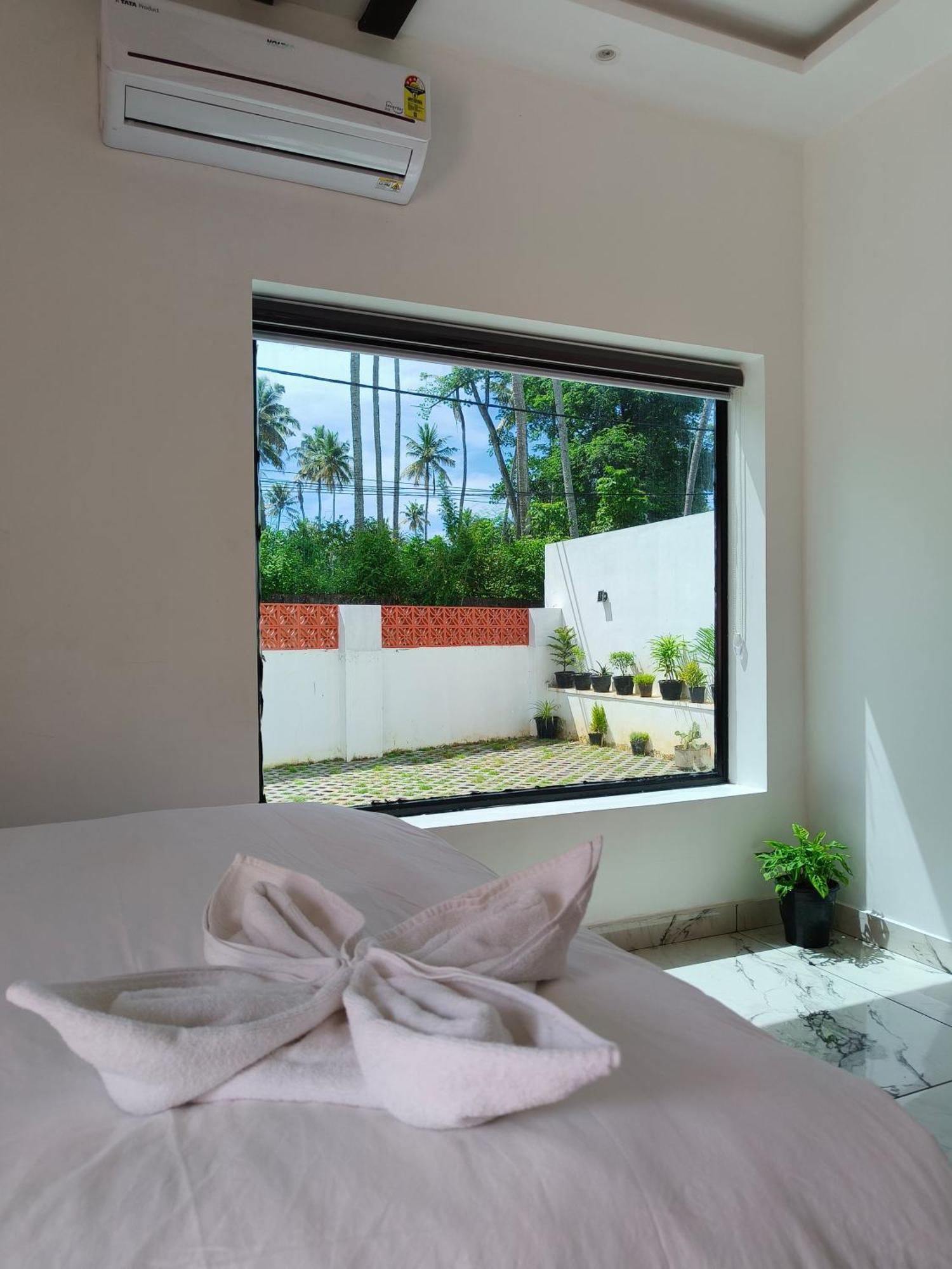 Wavealokam Beach Retreat Варкала Экстерьер фото